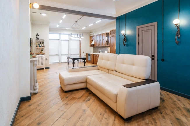 Купить таунхаус в Омске. Вариант № 8156864, 10, площадь -  квм, цена 18970000 рублей