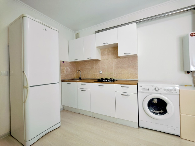 Купить однокомнатную квартиру на вторичке на улице Гаршина в Московской области. Вариант № 10626934, 9, площадь -  квм, цена 3690000 рублей