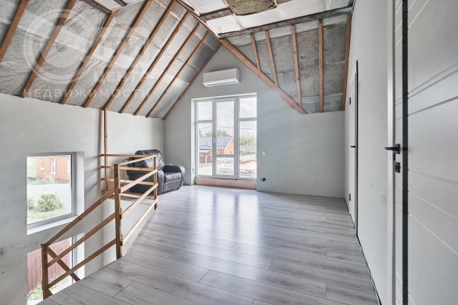 Купить дом в Воронеже. Вариант № 2953114, 8, площадь - квм, цена 15700000 рублей