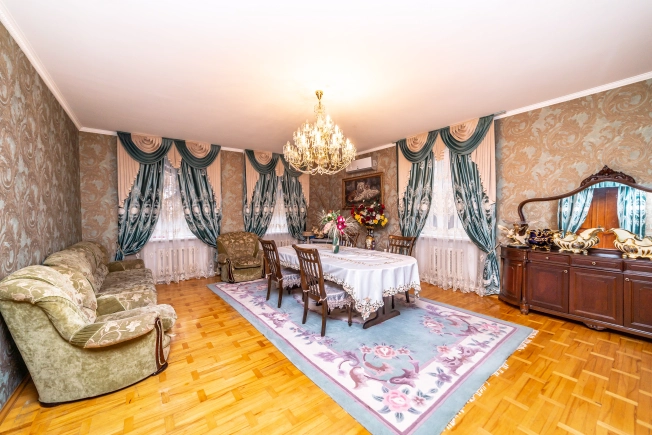 Купить дом в Краснодаре. Вариант № 22443, 10, площадь - квм, цена 29500000.0000 рублей