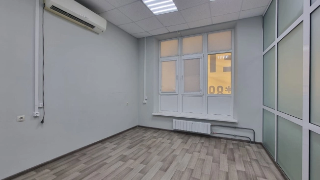 Снять коммерческую недвижимость в Ростове-на-Дону. Вариант № 10283163, 8, площадь -  квм, цена 500000 рублей