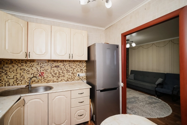 Купить квартиру в Омске. Вариант № 9088344, 4, площадь -  квм, цена 4200000 рублей