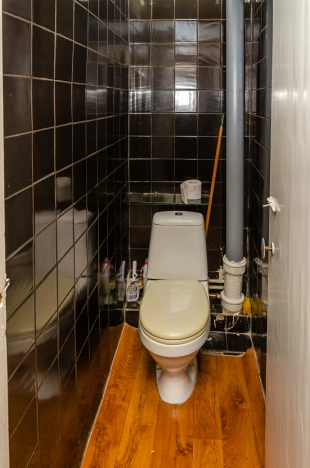 Купить трехкомнатную квартиру на улице Тесла в Новосибирской области. Вариант № 6949112, 15, площадь -  квм, цена 4190000 рублей