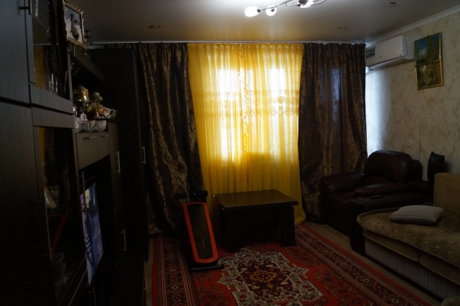 Купить четырехкомнатную квартиру в Воронеже. Вариант № 6931, 15, площадь - квм, цена 5300000 рублей