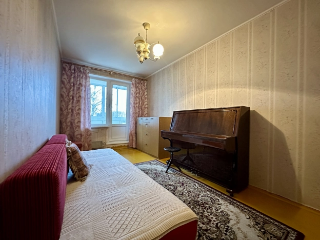 Купить трехкомнатную квартиру у метро Коммунарка в Москве. Вариант № 9948767, 13, площадь -  квм, цена 8250000 рублей