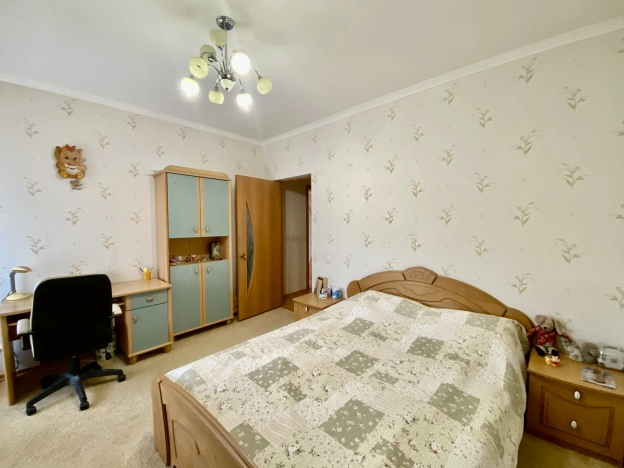 Купить многокомнатную квартиру в Республике Башкортостан. Вариант № 6281, 28, площадь -  квм, цена 10100000 рублей