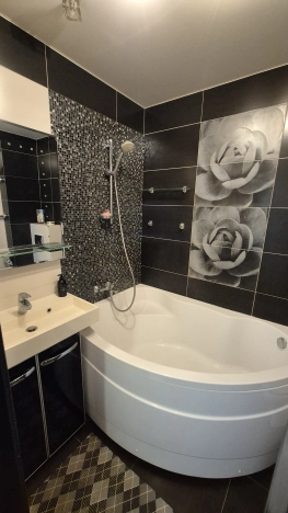 Купить трехкомнатную квартиру в Микрорайоне Ново-Западная Поляна, Первомайский район в Пензе. Вариант № 1231135, 17, площадь -  квм, цена 15700000 рублей