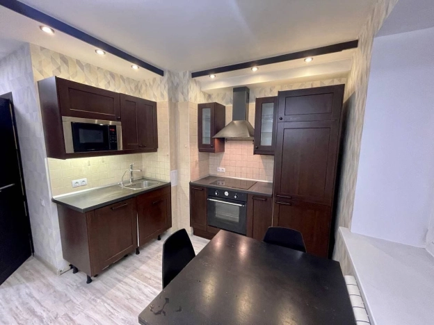 Купить квартиру на вторичке в районе Фрунзенский в Санкт-Петербурге. Вариант № 43517, 0, площадь -  квм, цена 13300000 рублей