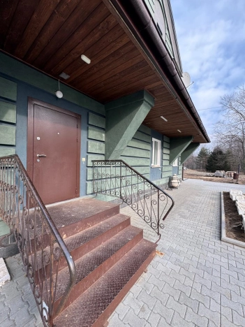 Купить дом на улице Почтовая в Приморском крае. Вариант № 29299, 7, площадь - квм, цена 29900000 рублей