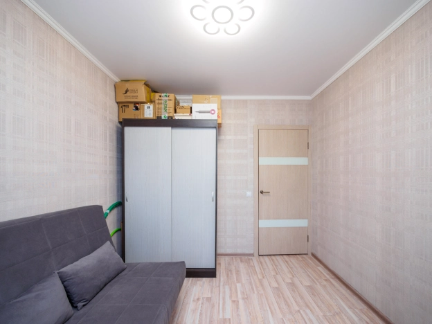 Купить трехкомнатную квартиру в Омске. Вариант № 3402845, 11, площадь -  квм, цена 7300000 рублей