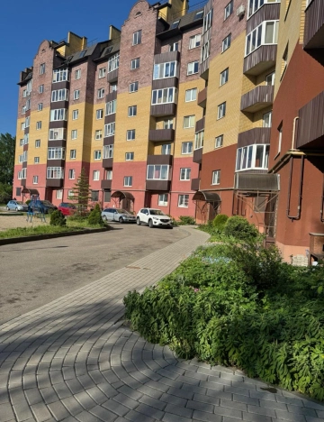 Купить трехкомнатную квартиру на улице Олега Кошевого в Калининграде. Вариант № 14474, 32, площадь -  квм, цена 14500000 рублей