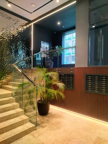 Купить квартиру в Москве. Вариант № 8173133, 21, площадь -  квм, цена 44900000 рублей