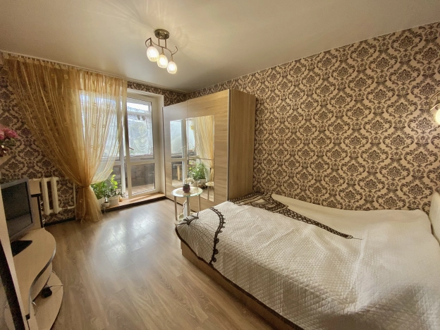 Купить четырехкомнатную квартиру в Калининграде. Вариант № 8129737, 1, площадь -  квм, цена 7799000 рублей